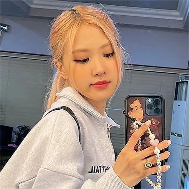 Hình Nền Rose Blackpink Cute dễ thương, cho màn hình thêm đẹp.