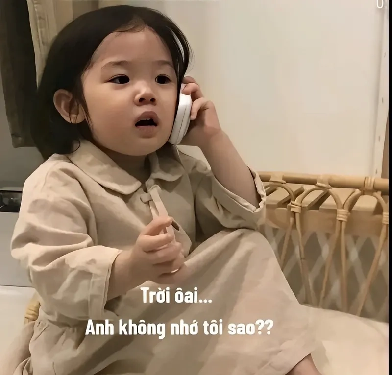 Ảnh meme nhớ người yêu đầy cảm xúc, dễ thương vô đối.