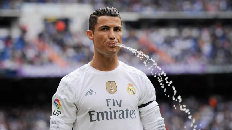 Meme Ronaldo Messi đầy hài hước với khoảnh khắc thú vị.