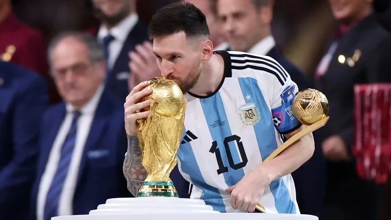 Messi meme coin này chắc chắn sẽ khiến bạn cười vì sự kết hợp bất ngờ.