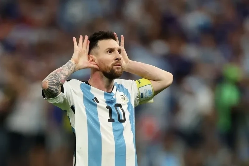 Messi meme template này sẽ giúp bạn tạo ra những meme hài hước theo phong cách Messi.