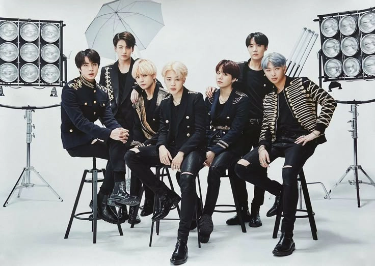 Từng thành viên tỏa sáng trong ảnh các thành viên bts