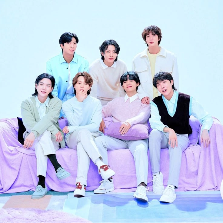Từng chi tiết nổi bật trong ảnh thành viên bts
