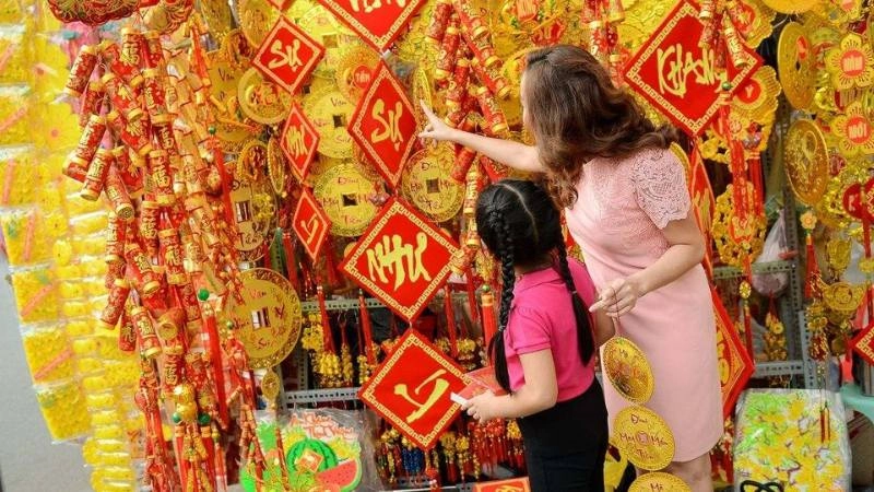 Xuân về rộn ràng với ảnh chợ tết đẹp