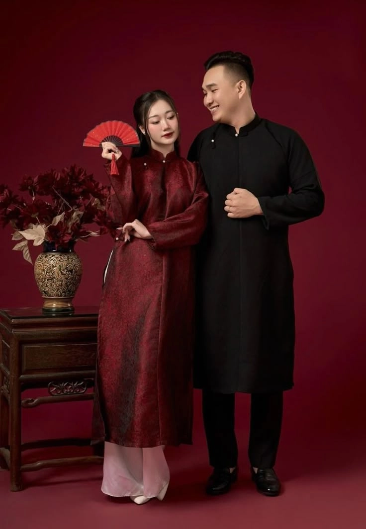Tôn lên nét duyên dáng nhờ khung ảnh cưới đẹp