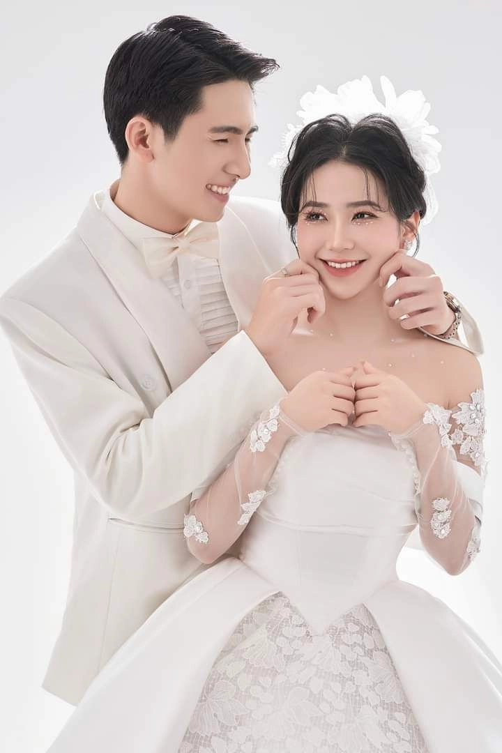 Sắc nét với nền ảnh cưới đẹp sang trọng