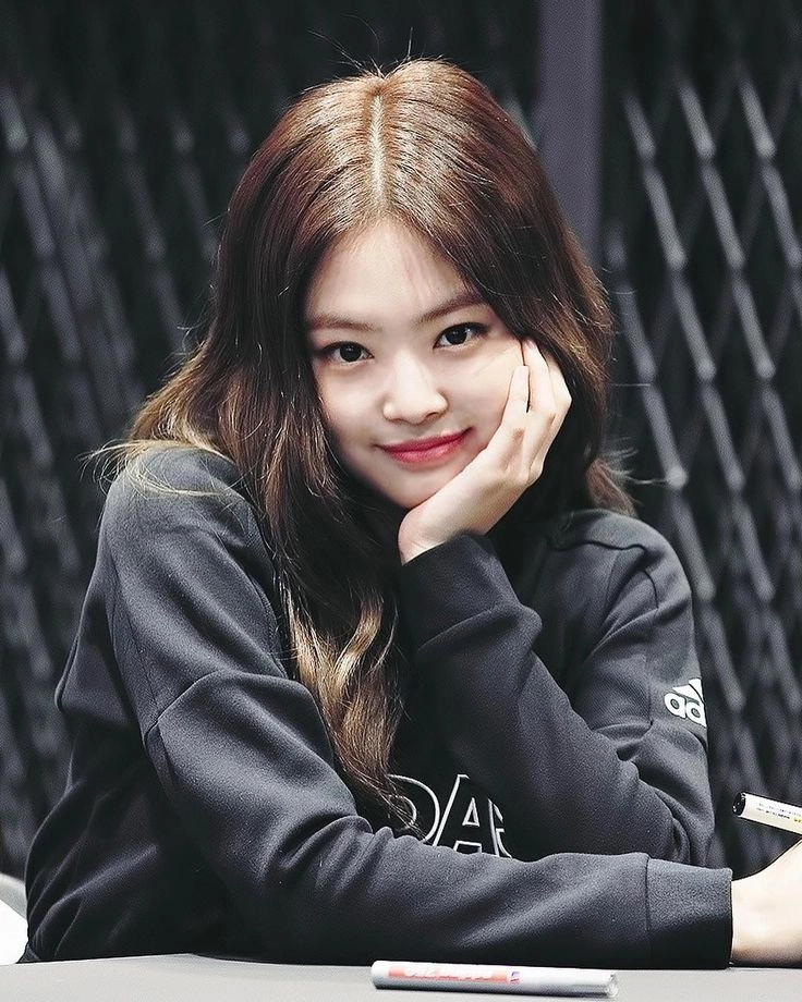 Sự hòa quyện trong ảnh của jennie blackpink cute