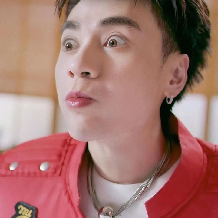 Không nhịn cười với ảnh dìm của quang hùng