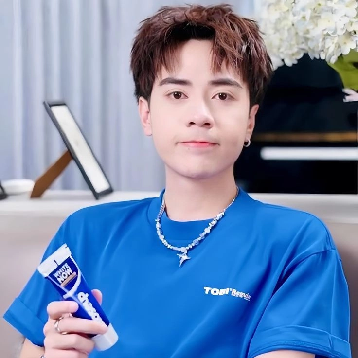 Biểu cảm độc lạ từ ảnh quang hùng masterd vô tri