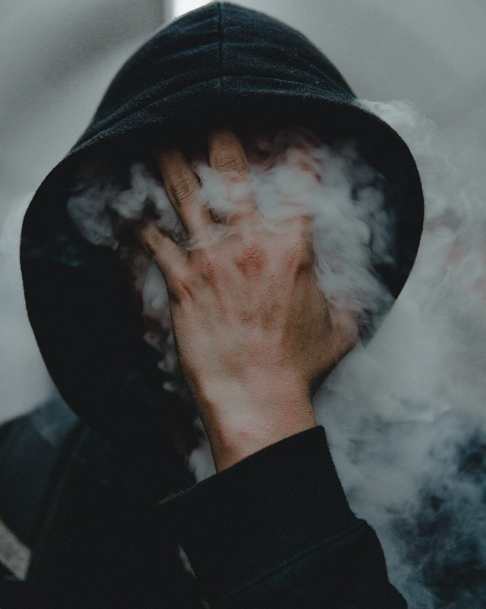 ảnh sadboiz người thật chân thực từng ánh mắt