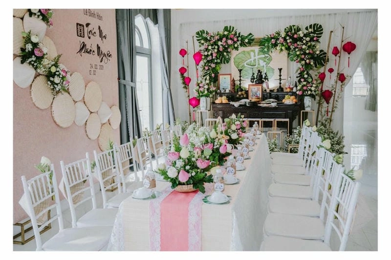 Trang trí bàn thờ gia tiên sang trọng hợp truyền thống