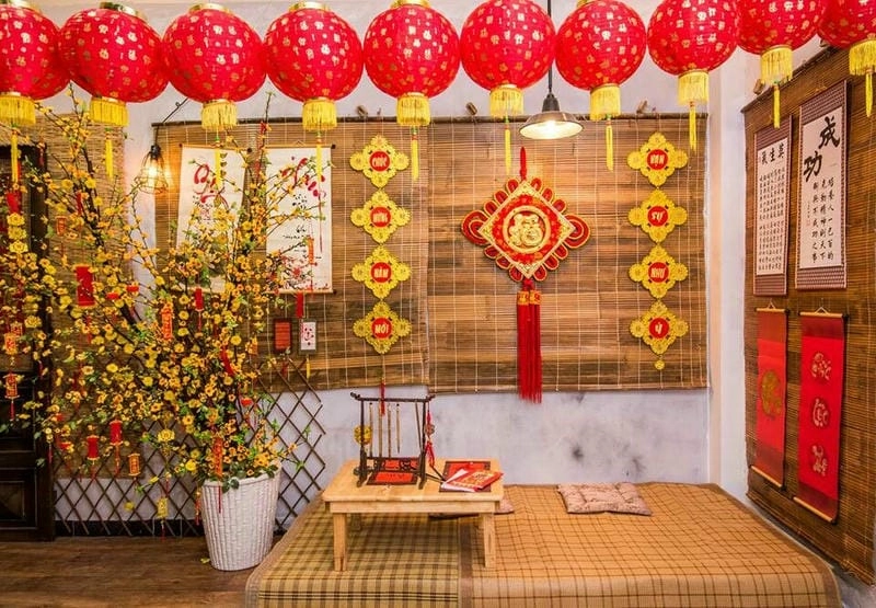 Mẹo hay trang trí quạt ngày tết làm mới không gian ngày xuân