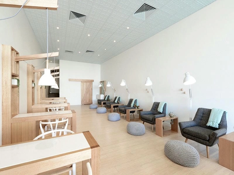 Trang trí độc đáo với decor quán nail phong cách hiện đại