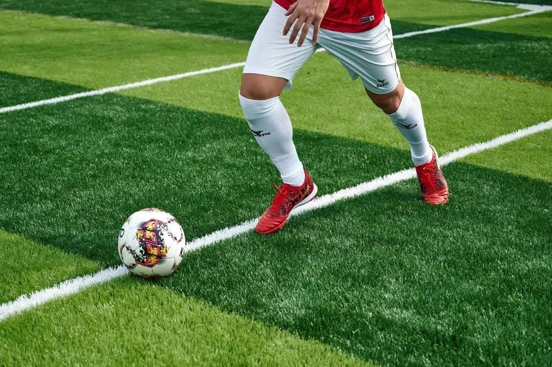 Luyện tập để thành thạo kỹ thuật chuồi bóng