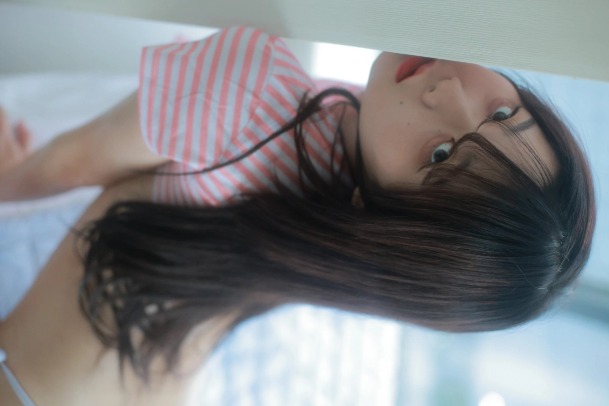 Phim sex anh trai chăm sóc em gái bị ốm lồn non nóng bỏng dâm