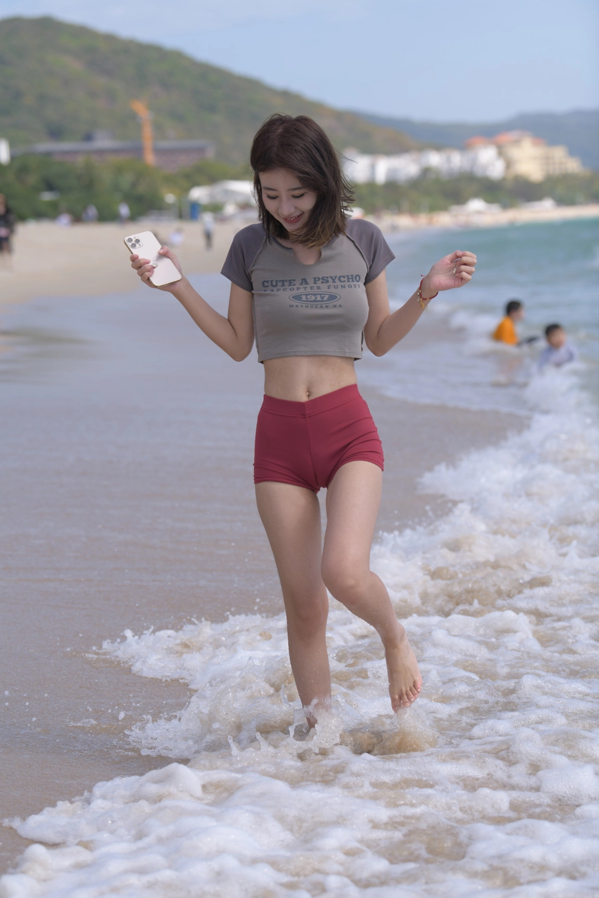 Anonymous váy ngắn lộ hàng nóng bỏng mê ly