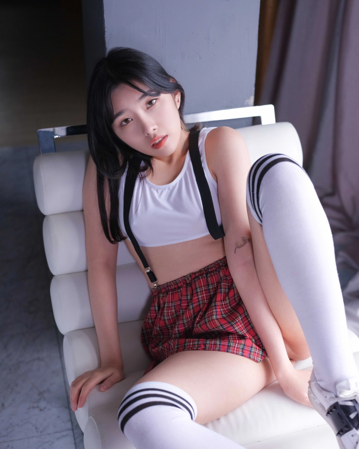 Grandson hở hang kích thích nóng bỏng cực độ