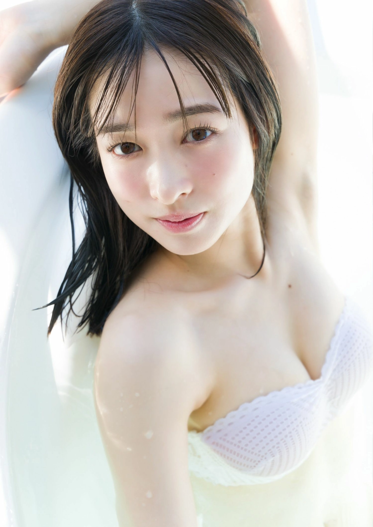 Kaizu Yukino vú to căng tràn sexy mê hoặc