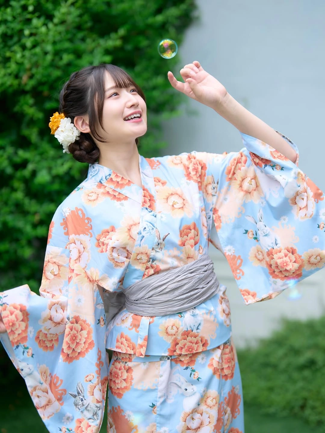 Kotori Kaiga váy ngắn lộ hàng nóng bỏng mê ly