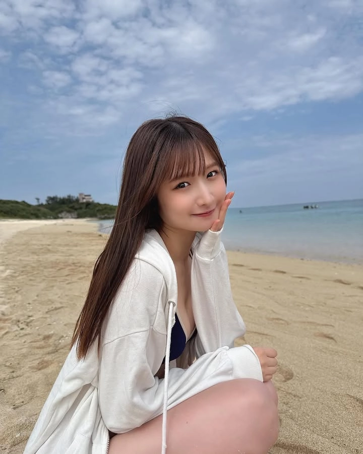 Kotori Kaiga cong vút sexy nóng bỏng cuốn hút