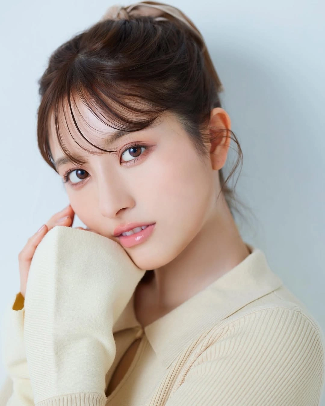 Nana Owada bikini ướt át quyến rũ chết người