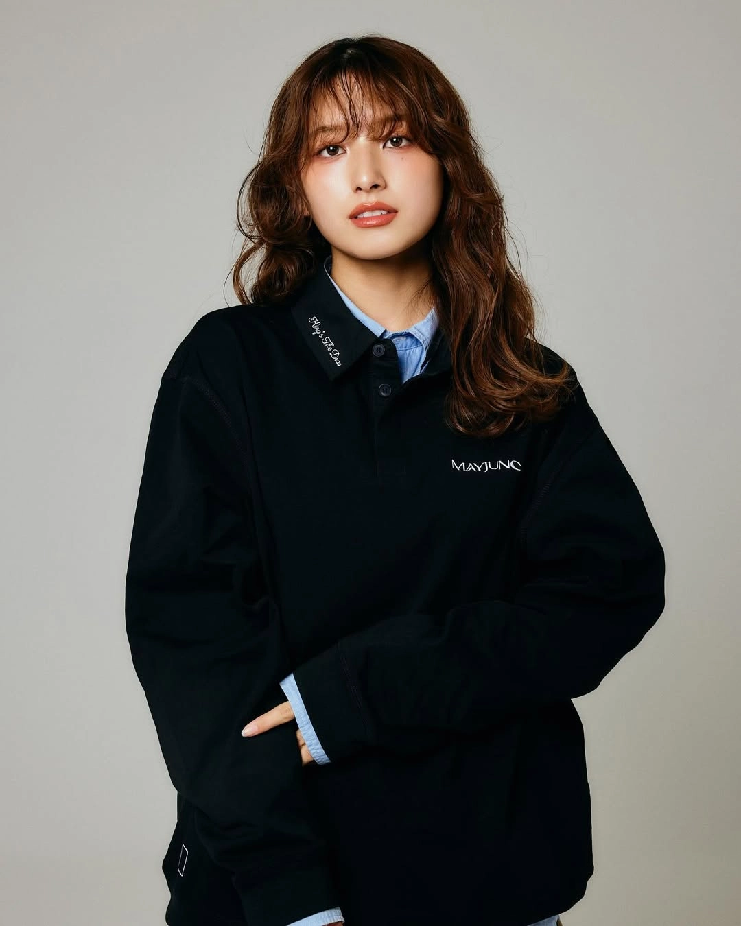 Nana Owada váy ngắn lộ hàng nóng bỏng mê ly