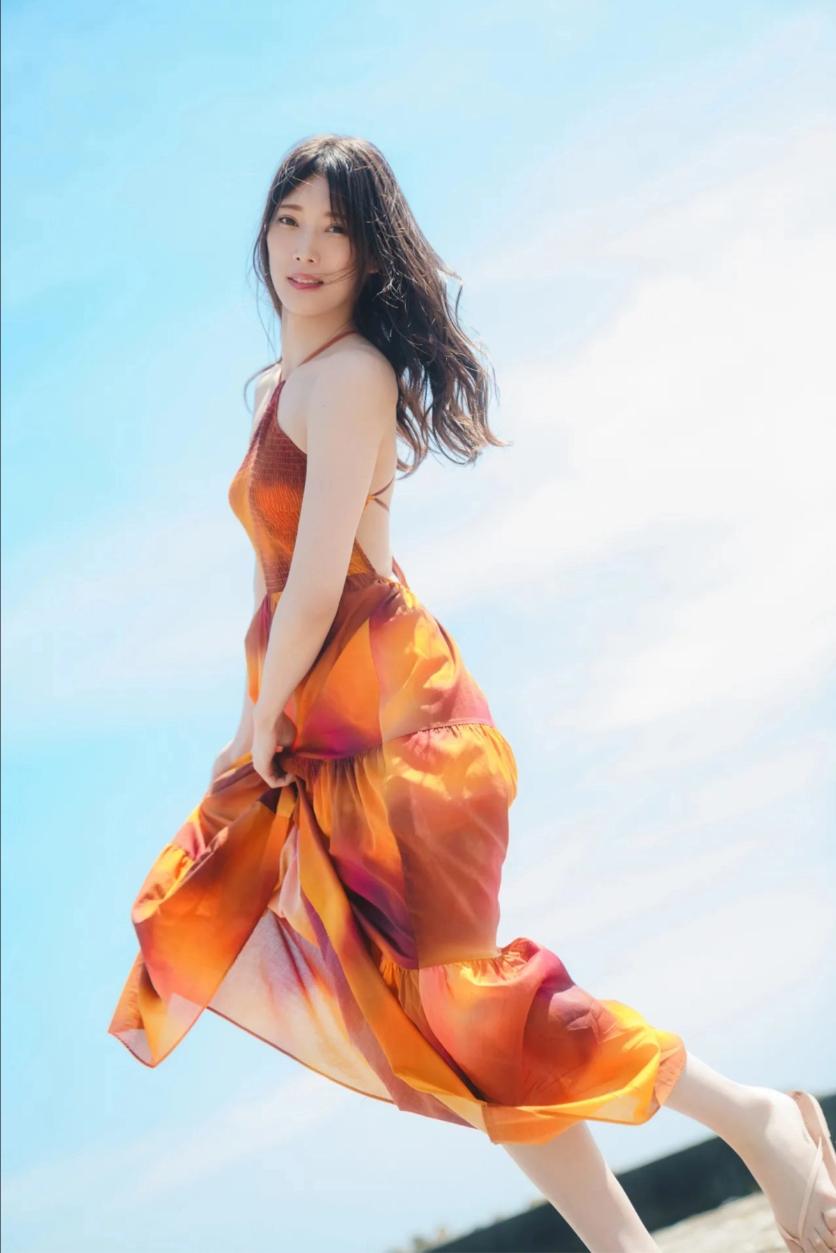 Saki Akai bikini ướt át quyến rũ chết người