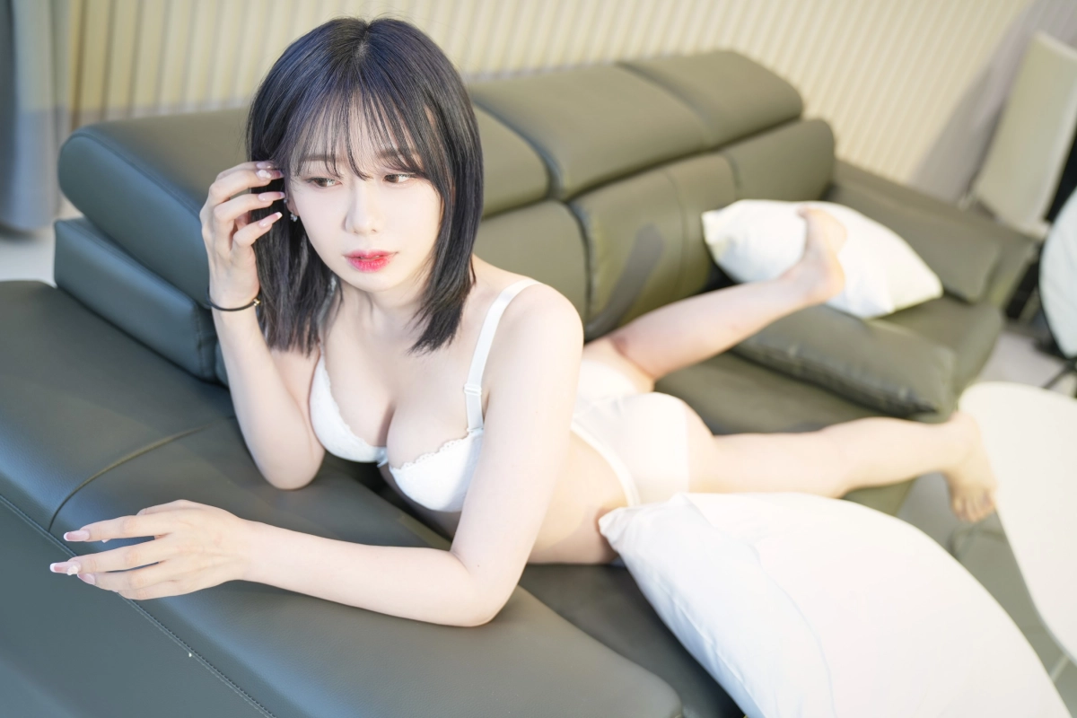 South Korea YEEUN da trắng mịn sexy cuồng nhiệt
