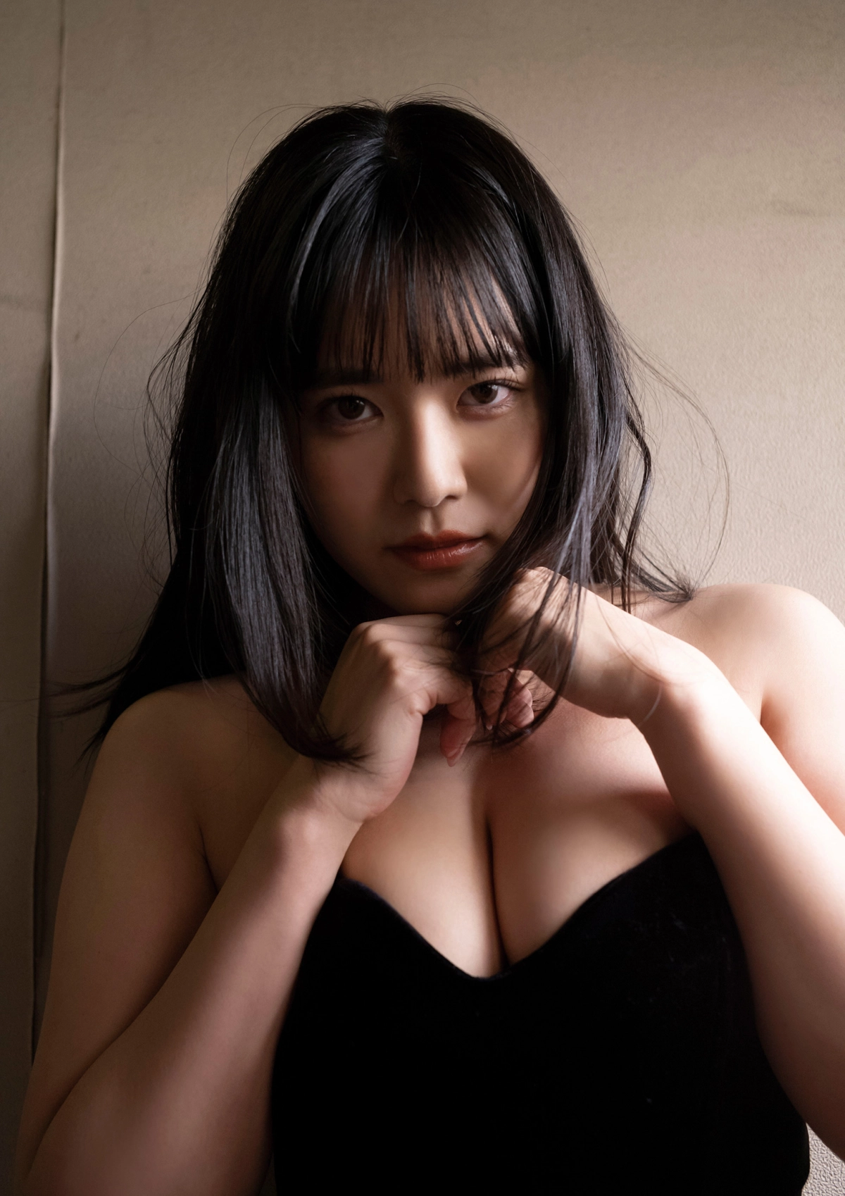 Umi Shinonome thân hình hoàn hảo sexy nóng bỏng