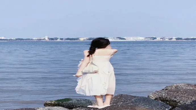 Bộ hình gái xinh che mặt đầy bí ẩn cuốn hút mọi ánh nhìn