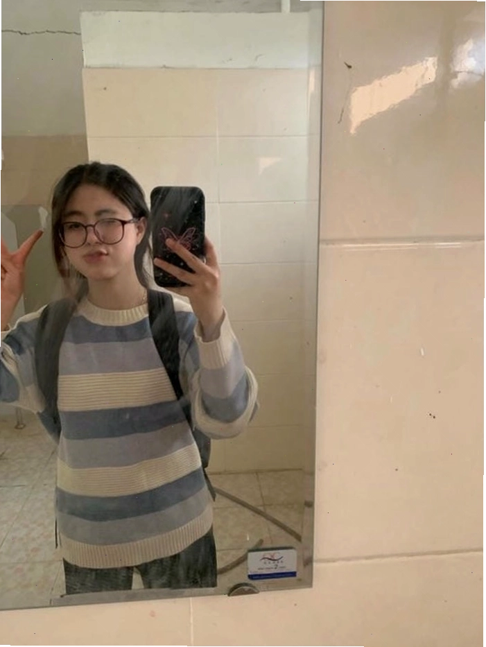 Ảnh gái xinh cười cute chụp tự sướng