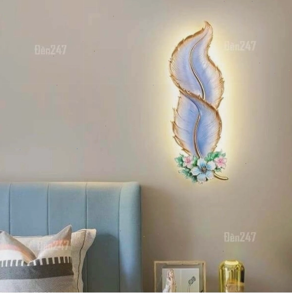 Đèn decor treo tường hình lông vũ màu tím V9279TIM độc đáo