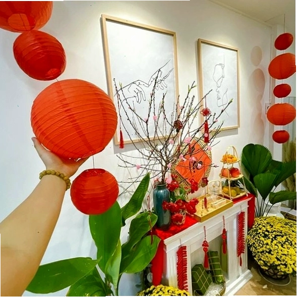 Đèn lồng đỏ trang trí Tết lung linh