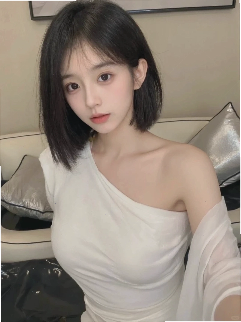 Gái xinh tóc ngắn sexy nổi bật