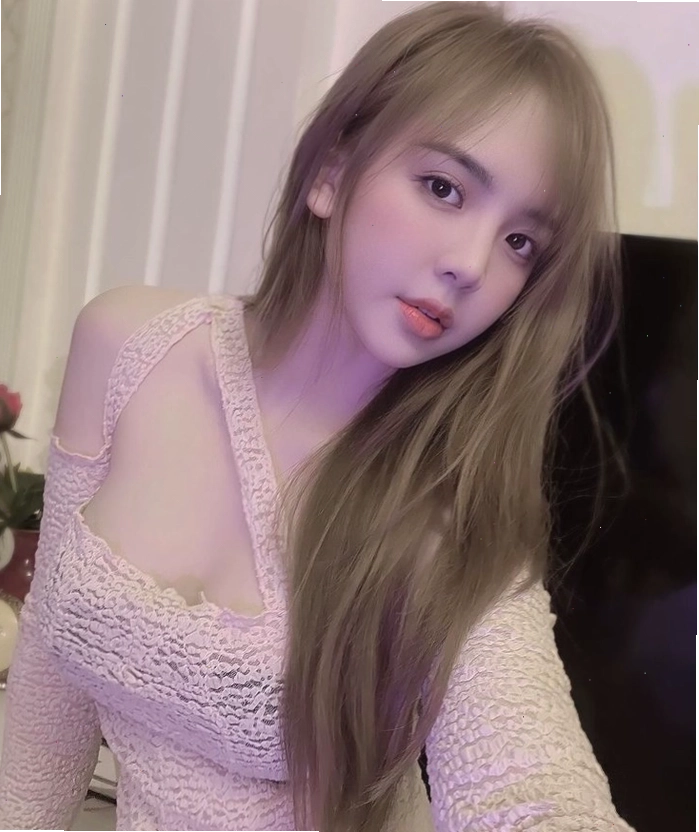 Gái xinh Việt Nam sở hữu gương mặt cute và phong thái nhẹ nhàng