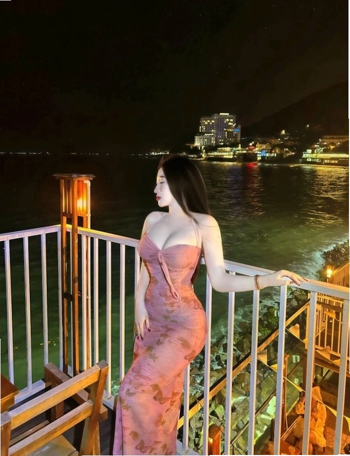Hình nền gái xinh 4K phong cách hiện đại
