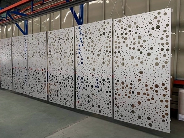 Lam nhôm CNC với họa tiết độc đáo