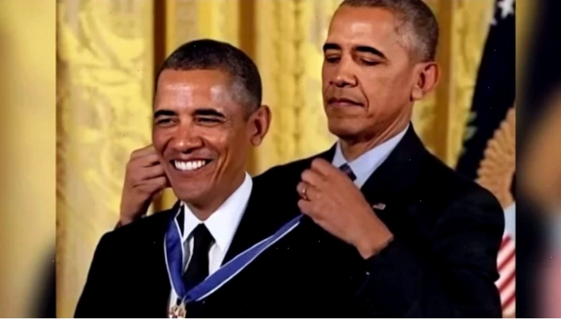 Obama tự trao huân chương meme