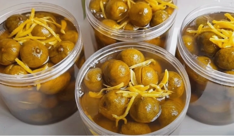 Sấu ngâm gừng là món đồ uống giải khát tốt cho sức khỏe