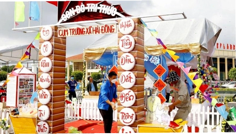 Trang trí lều trại theo chủ đề ngày Tết