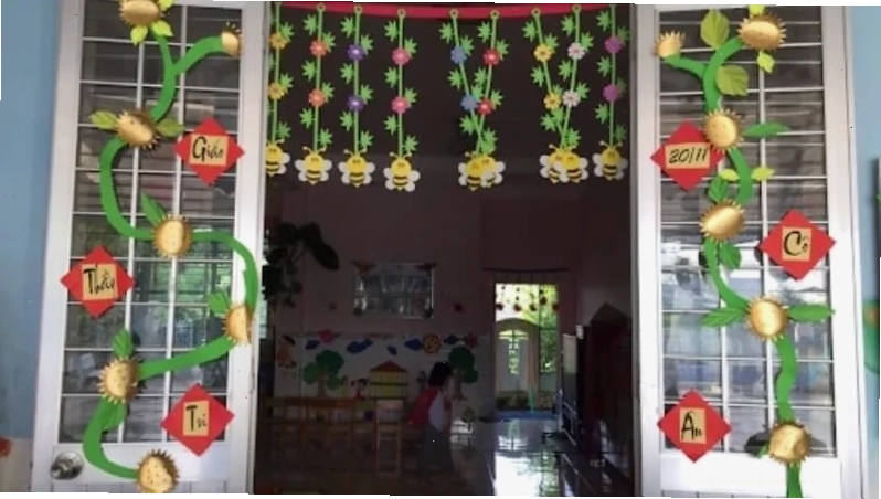 Trang trí lớp học 20/11 với các phụ kiện đa dạng