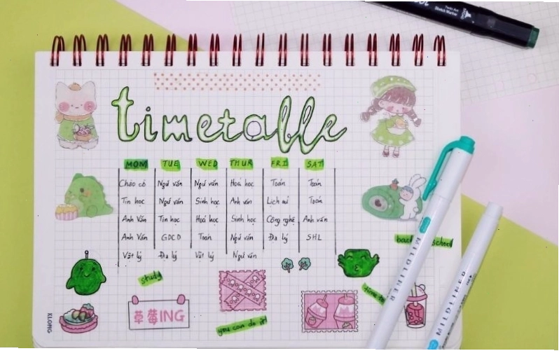 Trang trí thời khóa biểu bằng giấy note màu sắc và hình vẽ