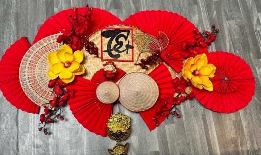 Tự làm đồ trang trí Tết với pháo giấy đỏ tươi