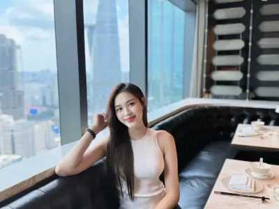 Đỗ Thị Hà khoe vẻ đẹp quyến rũ trong bộ ảnh mới