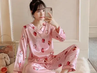 Bộ ảnh gái xinh mặc đồ ngủ dễ thương, quyến rũ và thoải mái