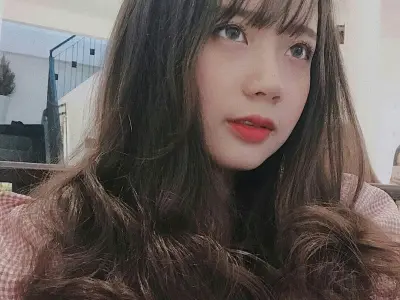 Bộ ảnh gái xinh tóc dài dịu dàng làm say lòng người